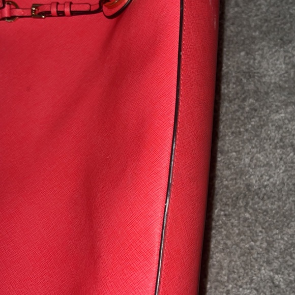 Micheal Kors Jet set Tote in coral/red - Picture 4 of 5